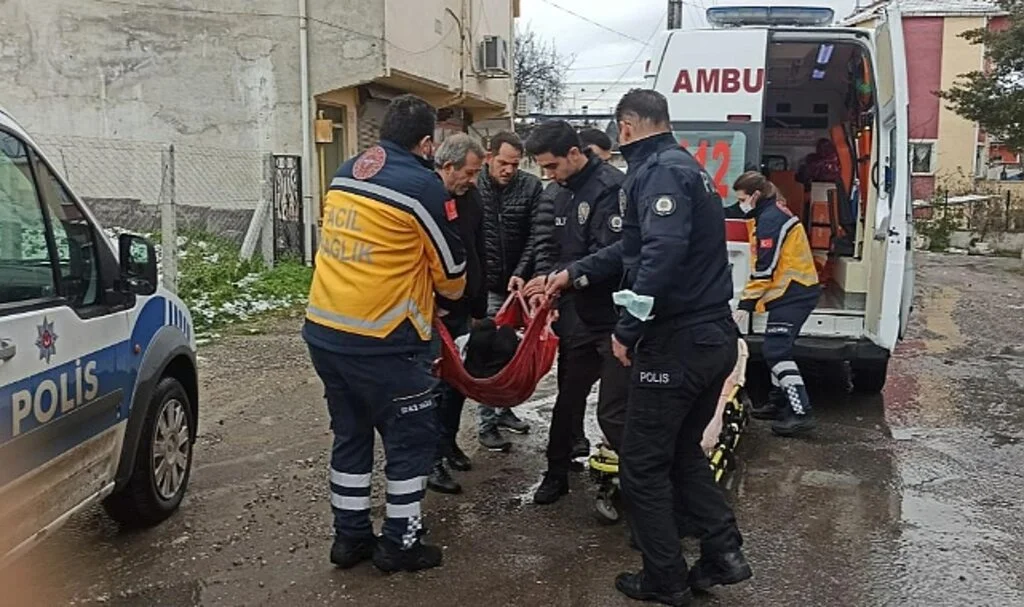Samsun'da Boşanma Aşamasındaki Şahıs Bunalıma Girip İlaç İçti