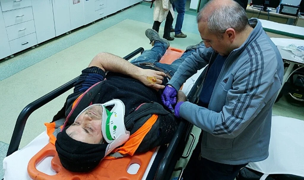 Samsun'da Fabrikadaki İnşaattan Düşen İşçi Ölümden Döndü