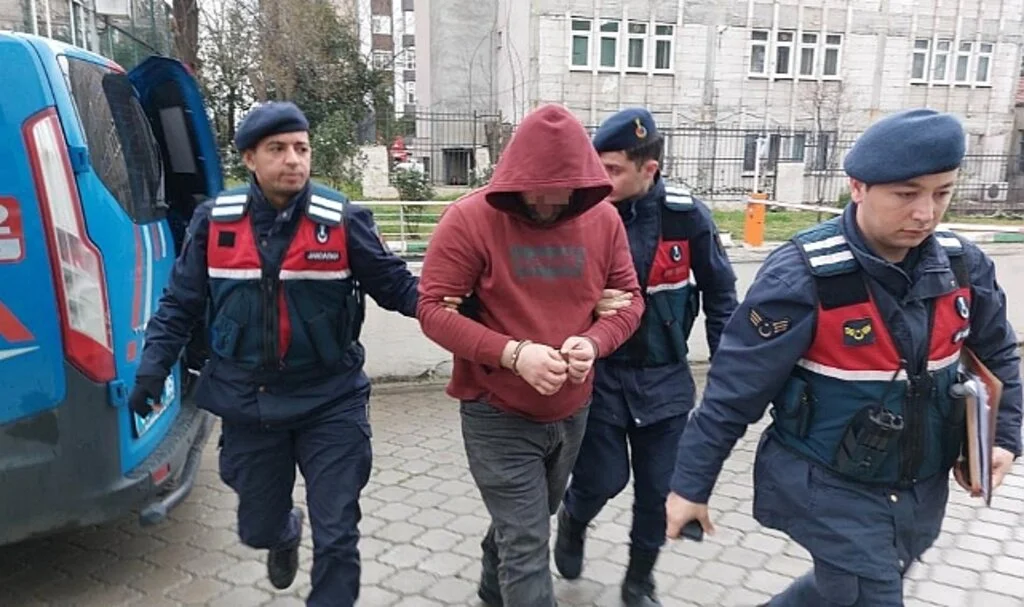 Samsun'da Jandarmadan Uyuşturucu Baskını: 1 Kişi Kokainle Yakalandı