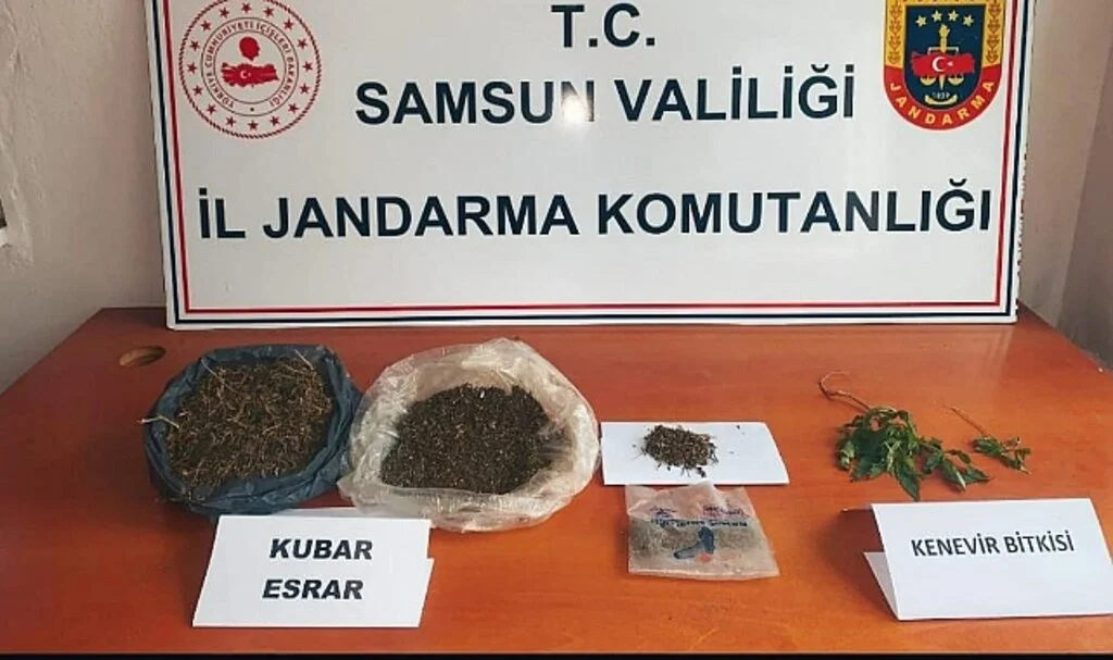 Samsun'da Jandarmadan Uyuşturucu Operasyonu: 3 Gözaltı