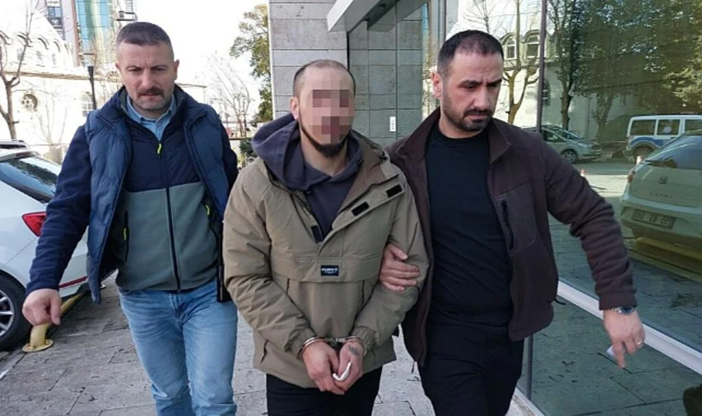 Samsun'da Otomobil Gasbına Gözaltı