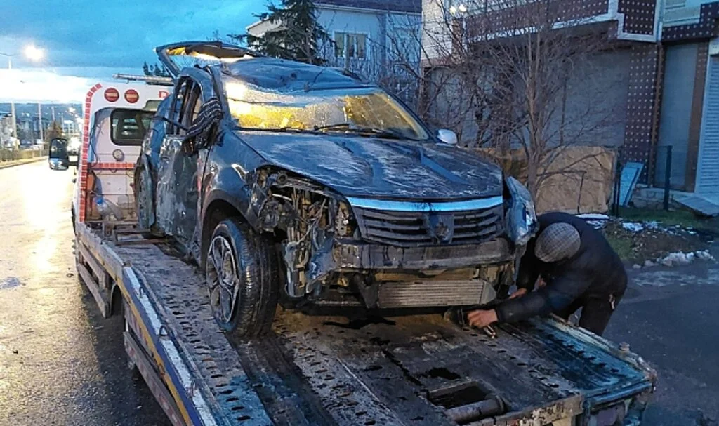 Samsun'da Otomobilin Devrilmesi Sonucu 2 Kişi Yaralandı