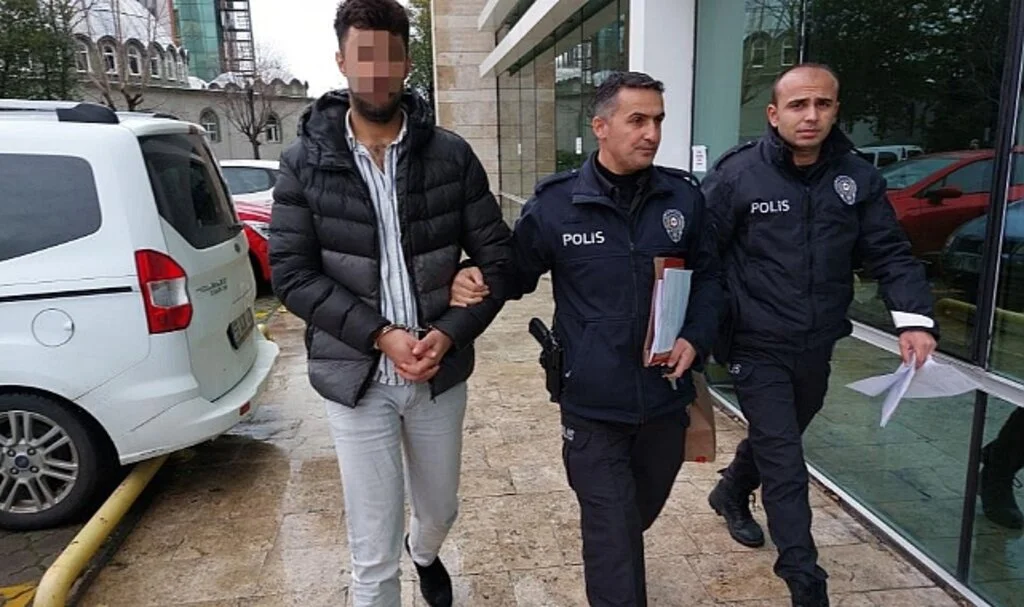 Samsun'da Otomobilin İçinde Kazayla Eniştesini Vurdu