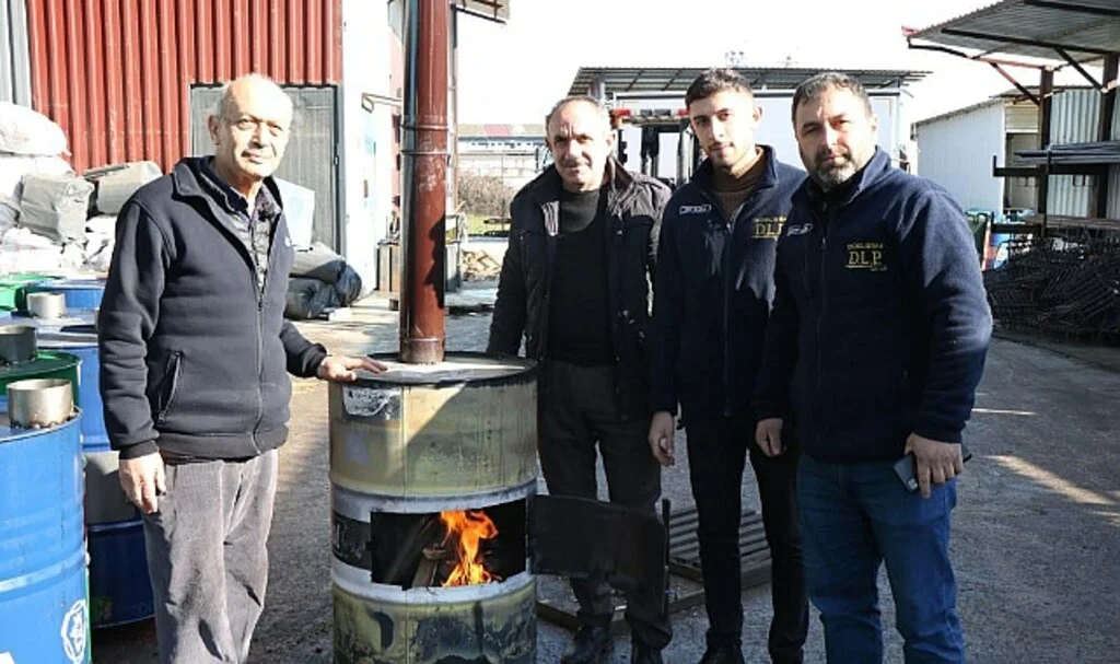 Samsun’da Variller Depremzedeler İçin Soba Oluyor