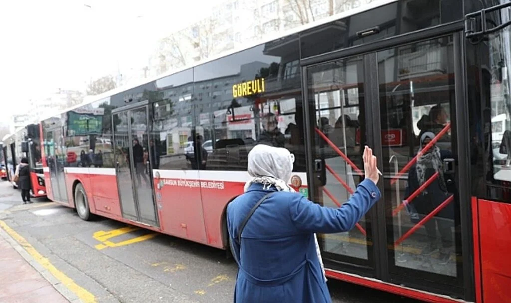 Samsun’dan 159 Sağlıkçı Daha Deprem Bölgesine Gitti