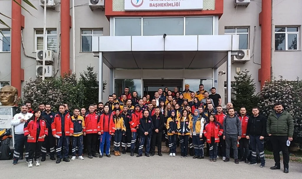 Samsun'dan Deprem Bölgesine 64 Sağlık Personeli Daha Gitti