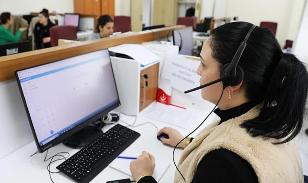 'Samsun Depremzede İletişim Hattı'na 15 Günde 5 Binin Üzerinde Çağrı