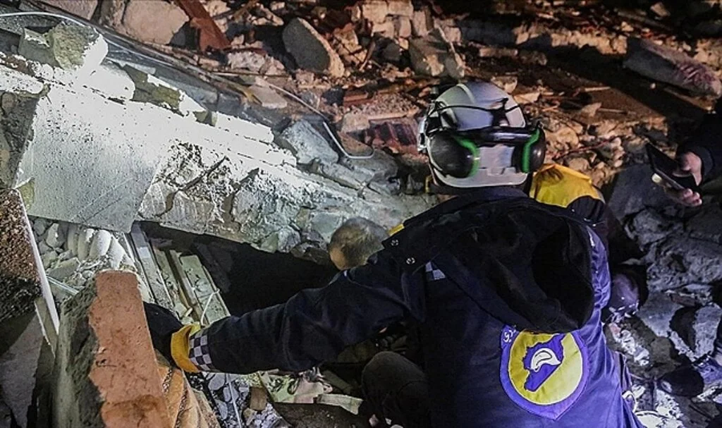 Suriye'de Depremde En Az 427 Kişi Öldü, Yüzlerce Kişi Yaralandı