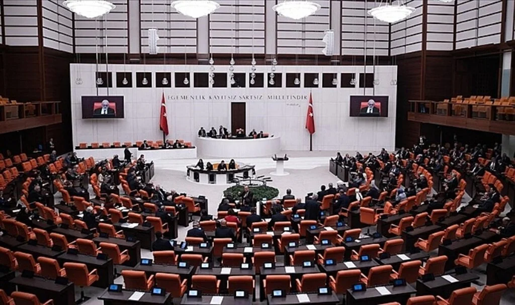 TBMM Genel Kurulu Deprem Nedeniyle Çalışmalarına Bu Hafta Ara Verecek