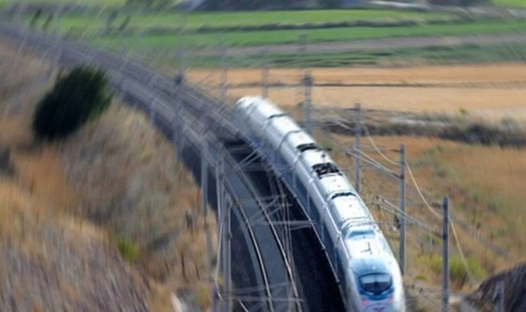 TCDD'den Adana-Mersin-Adana Bölgesel Tren Seferlerine İlişkin Duyuru Yapıldı
