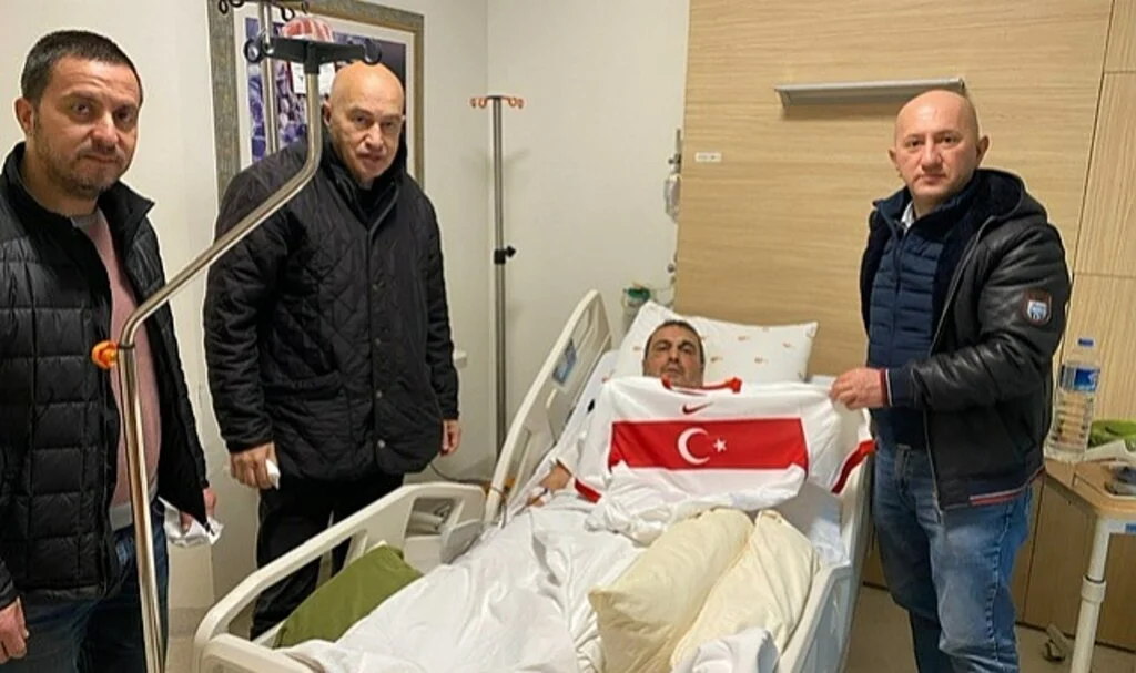 TFF Depremzedelerin Yanında 