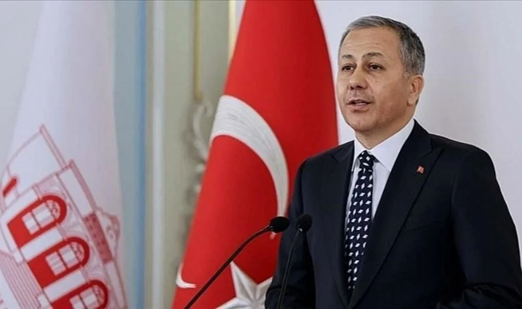 Vali Yerlikaya'dan İstanbul'a Gelen Depremzedelere Yönelik Yardımlara İlişkin Açıklama