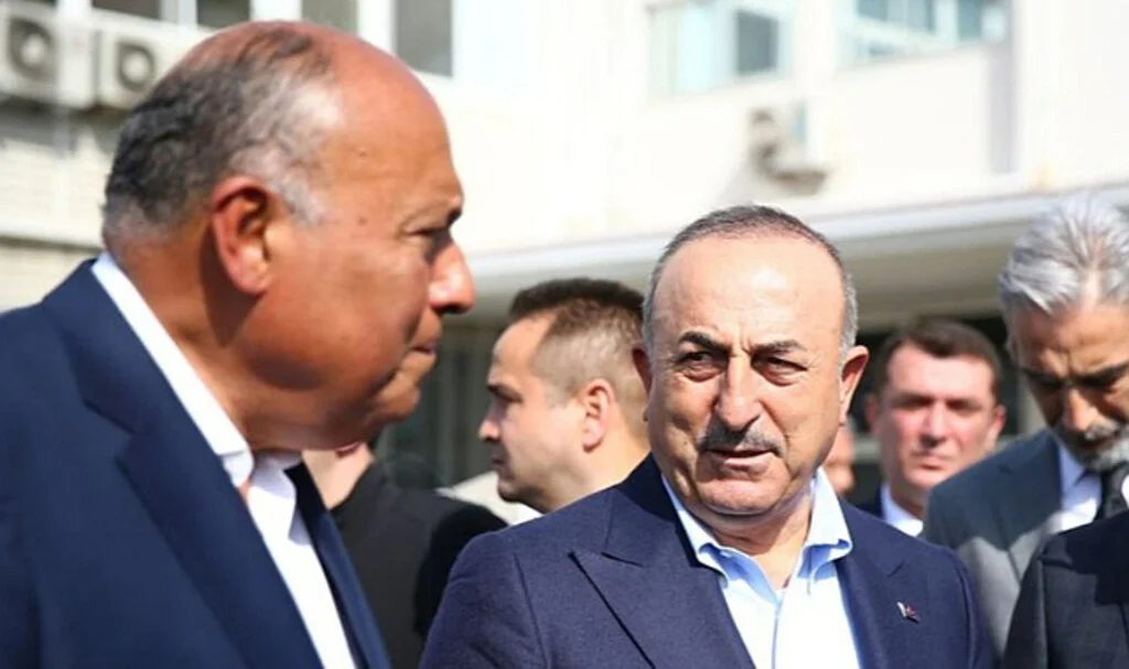 11 Yıl Sonra İlk Ziyaret: Bakan Çavuşoğlu Mısır'da