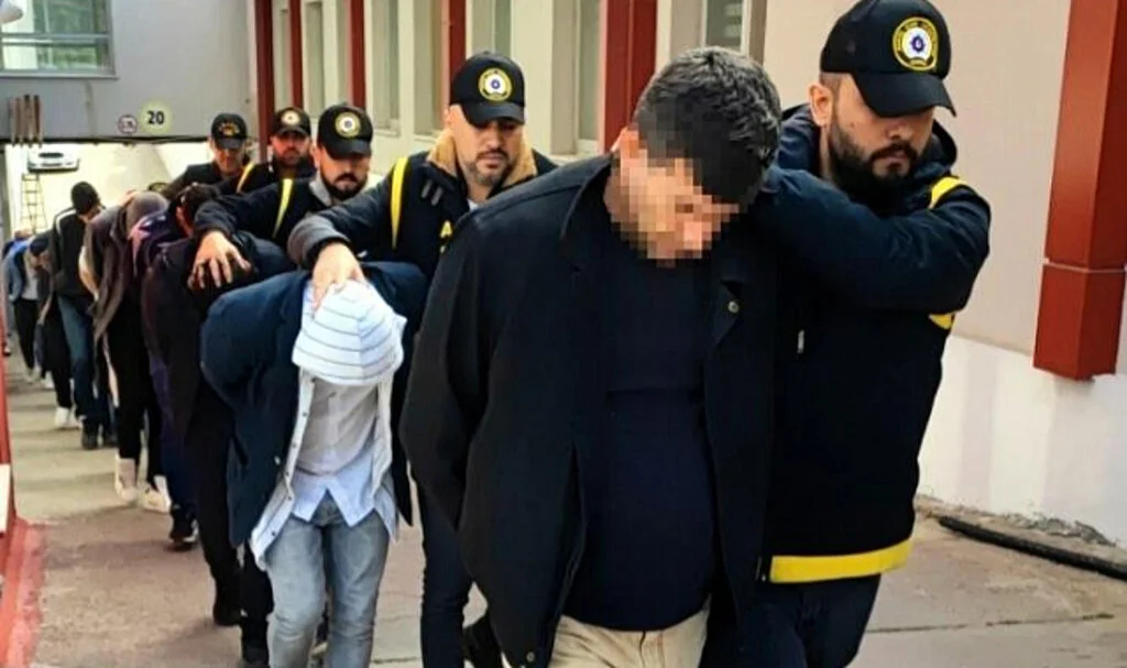Adana’da Hırsızlara Şafak Operasyonu: 13 Gözaltı