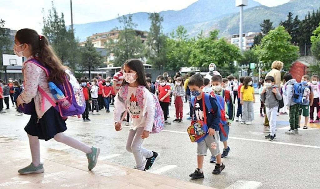 Adana, Gaziantep ve Osmaniye’de Okullar 13 Mart’ta Açılıyor