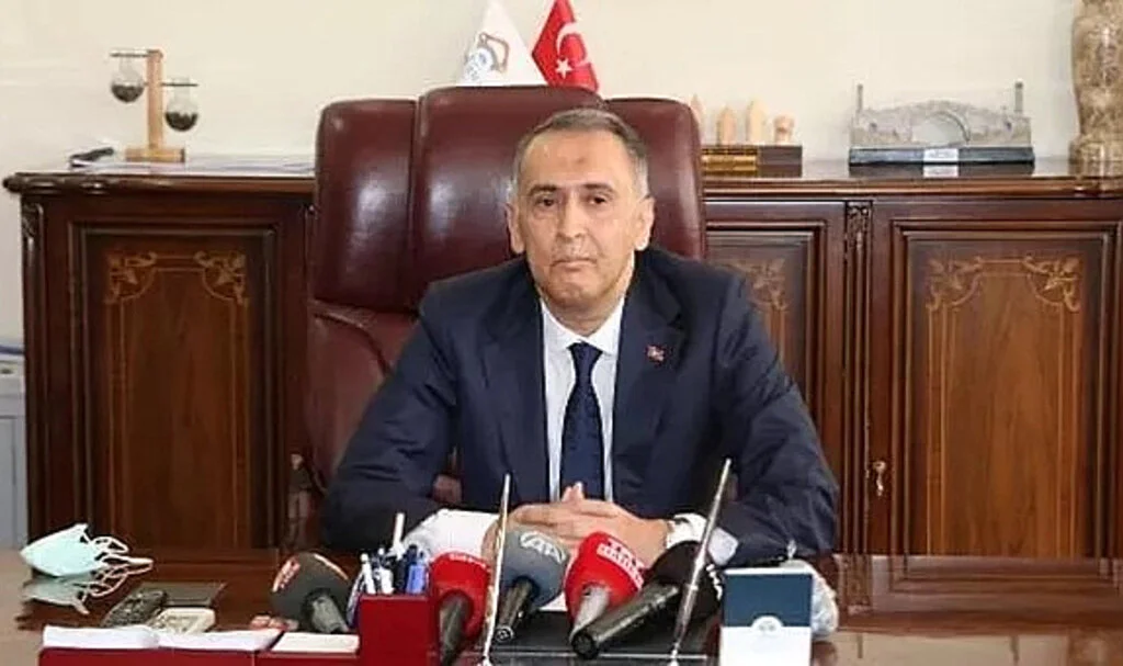 Adıyaman Valisi Mahmut Çuhadar İstifa Etti