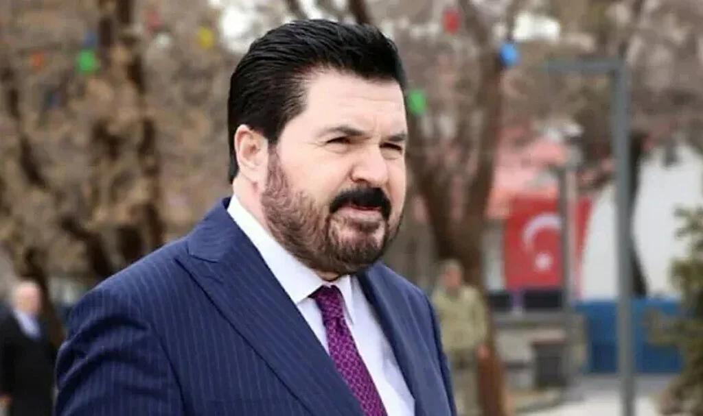 AK Parti Ağrı Belediye Başkanı Savcı Sayan İstifa Etti