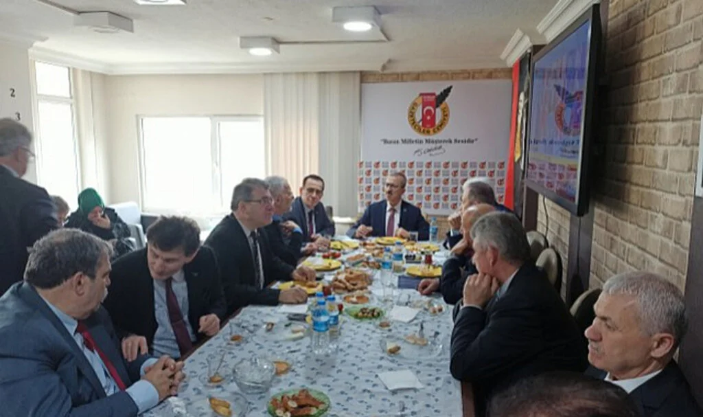 Akşener'in Çıkışı Yeni İttifak Sinyali 