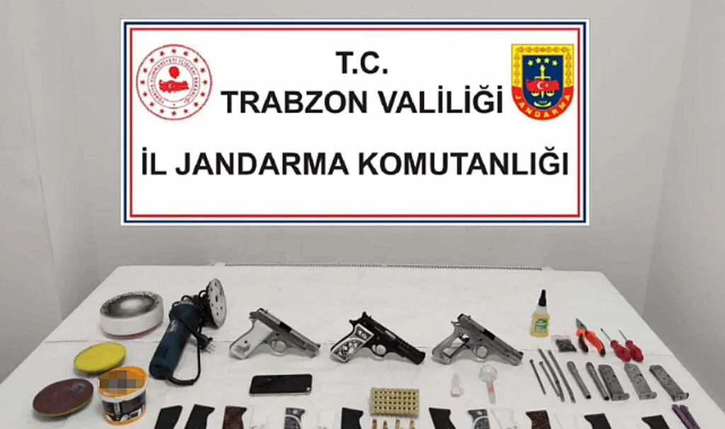 Apart Odasında Uyuşturucu Partisine Baskın