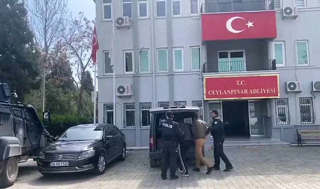 Aranan Şahıslar Polis Tarafından Yakalandı
