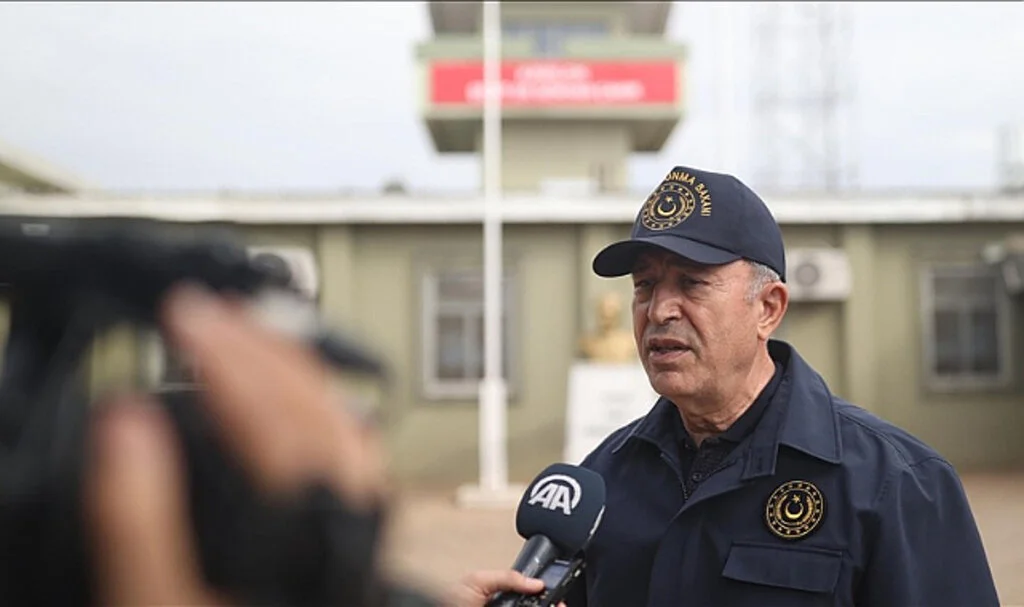 Bakan Akar: Hudutlardan Herhangi Bir Kaçak Geçişe Asla Müsaade Etmeyiz