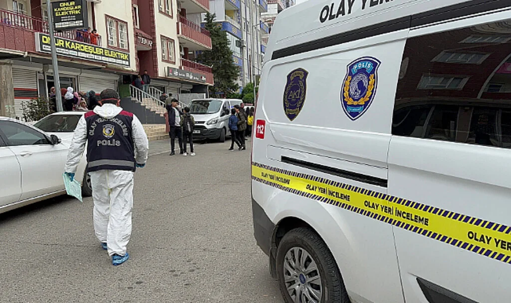 Batman’da 3 Çocuk Annesi Evinde Ölü Bulundu