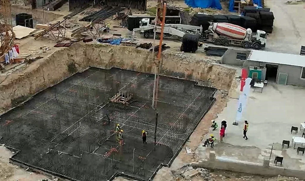 Deprem Bölgesinde Şu Ana Kadar 53 Bin 830 Konutun Yapım Süreci Başladı