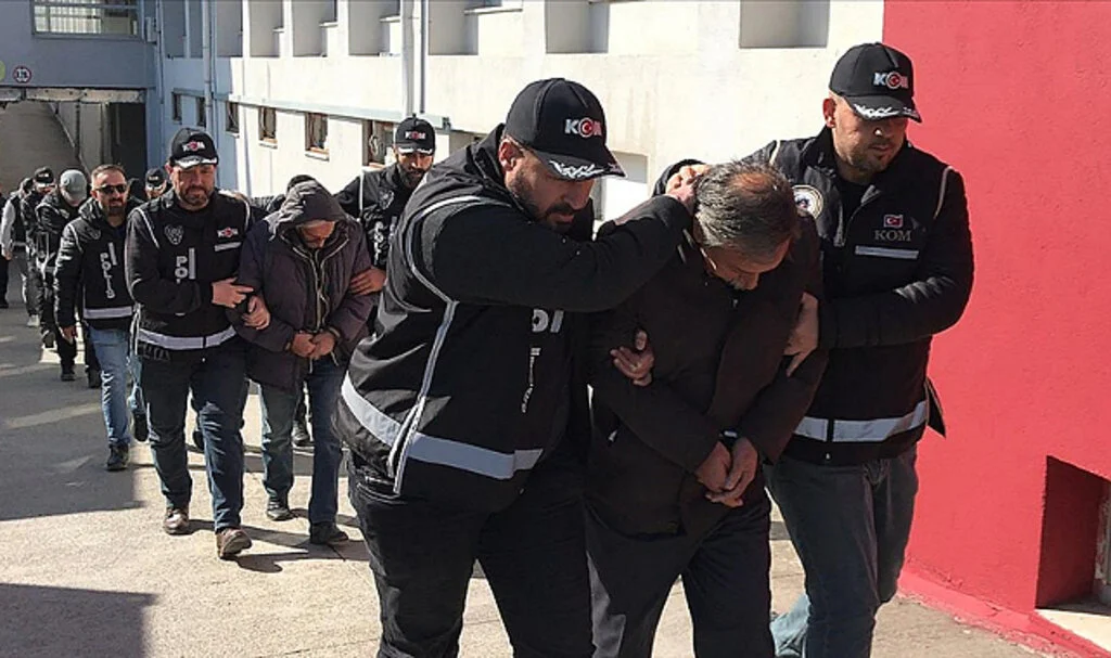 Depremlerde Yıkılan Binalarla İlgili Tutuklananların Sayısı 247'ye Yükseldi