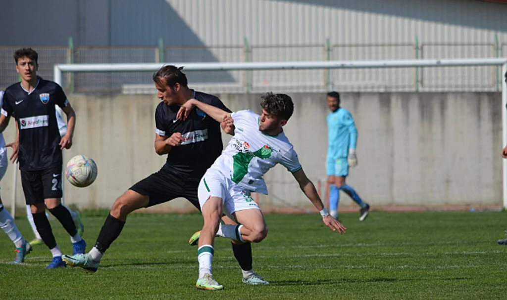 Derbide Çarşambaspor Güldü 3-2