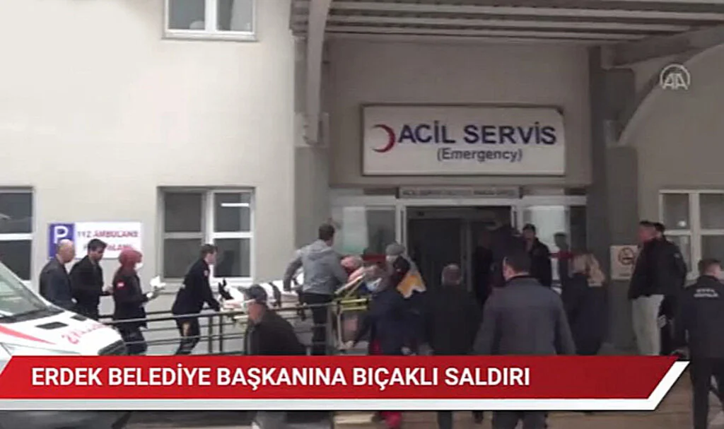 Erdek Belediye Başkanı Burhan Karışık Bıçaklı Saldırıda Yaralandı