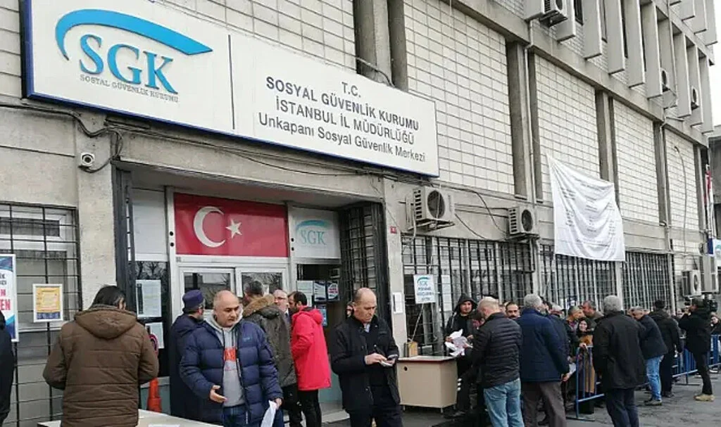 EYT’lilerin İlk Maaşı Gecikecek Mi?