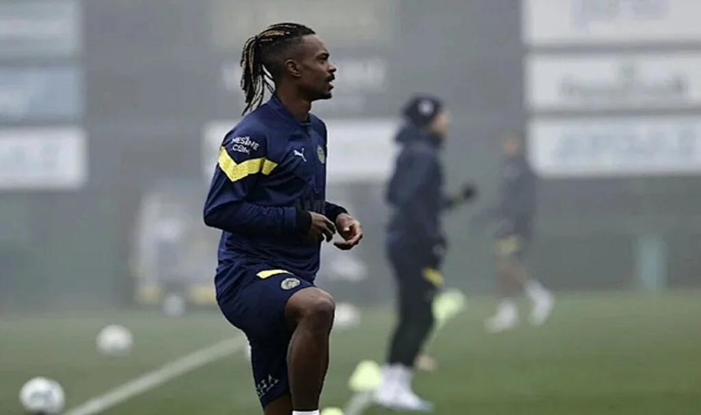 Fenerbahçe’de Lincoln Henrique Sezonu Kapattı! Çapraz Bağda Yırtık…