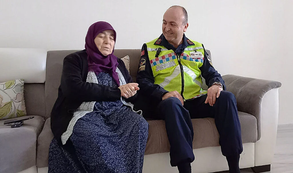 Havza'da Jandarmadan Şehit Ailelerine Ziyaret