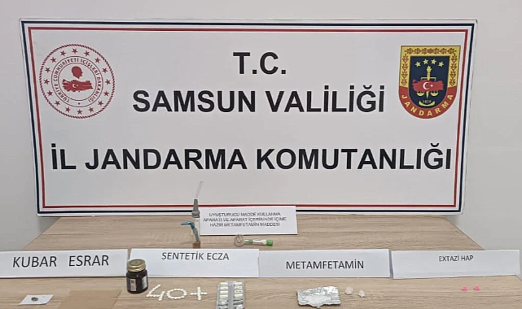 Jandarma Zehir  Taciri Avında 