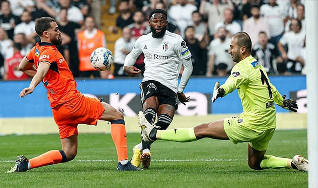 Medipol Başakşehir, Beşiktaş'ı Ağırlayacak