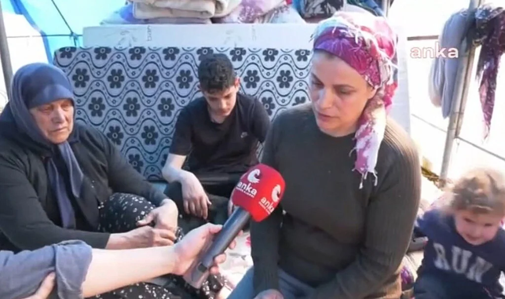 “Oğlum ve Annem Hasta, 20 Kişilik Çadırda Yardım Bekliyoruz”
