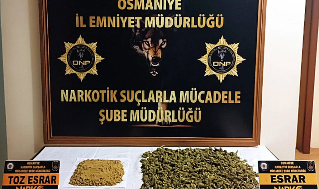  Otobüsteki Yolcunun Sırt Çantasından Uyuşturucu Çıktı