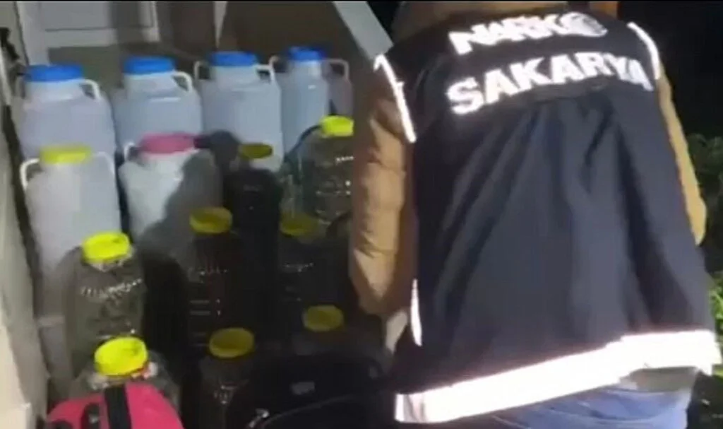 Sakarya’da 82 Kilogram Uyuşturucu Yakalandı: 3 Tutuklama