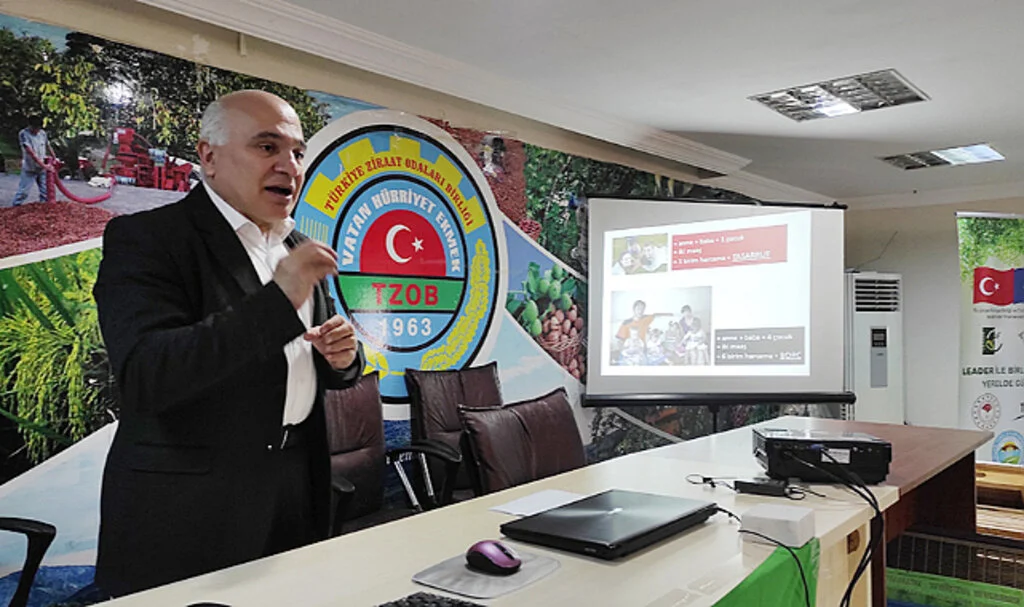 Salıpazarı'nda Arı Yetiştiricilerine Eğitim