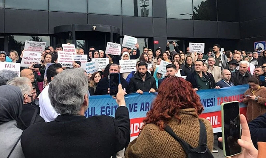 Samatya Hastanesi Önünde Sağlıkçılardan Eylem