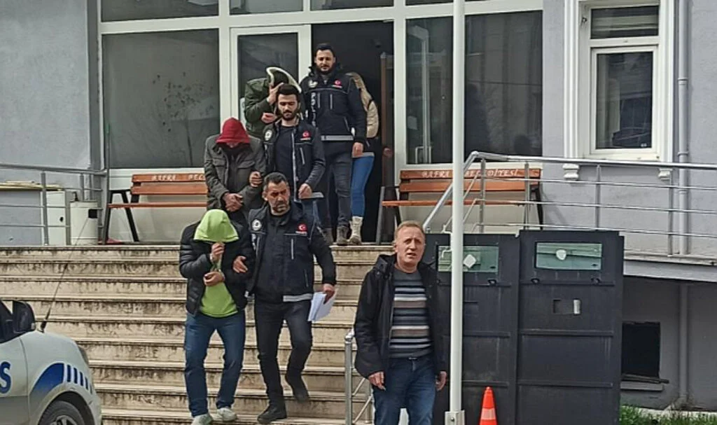 Samsun Bafra'da Uyuşturucu Operasyonu: 4 Gözaltı
