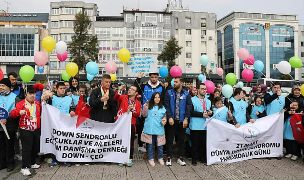 Samsun’da Down Sendromlulardan Farkındalık Yürüyüşü