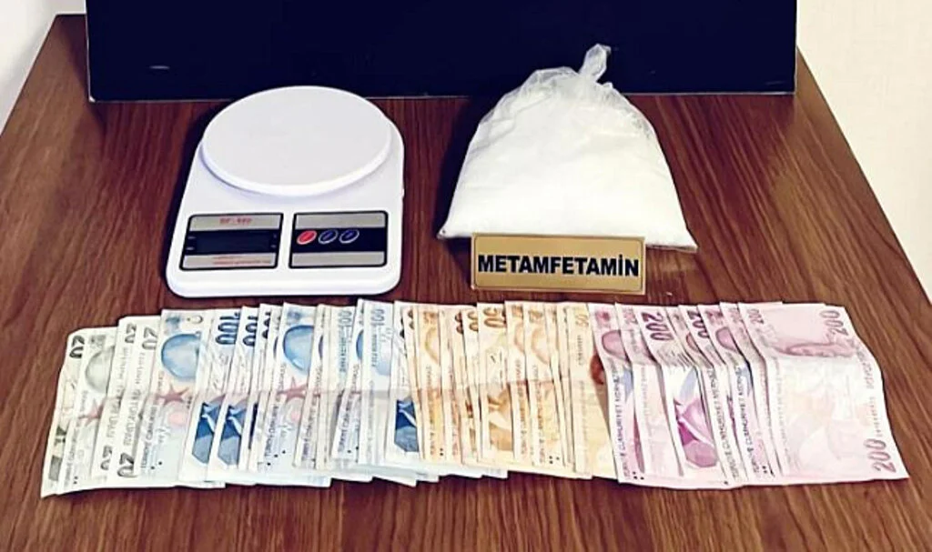 Samsun'da Otelde Satışa Hazır Uyuşturucuyla Yakalandı