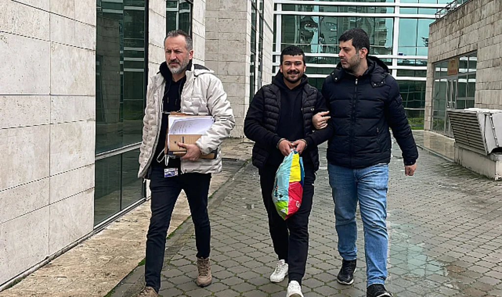 Samsun'da Tartıştığı Arkadaşını Silahla Yaralayan Zanlı Tutuklandı