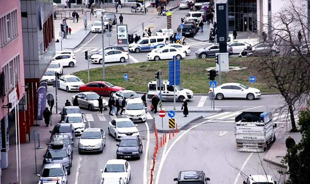 Samsun’da Trafiğe Kayıtlı Araç Sayısı 422 Bini Geçti