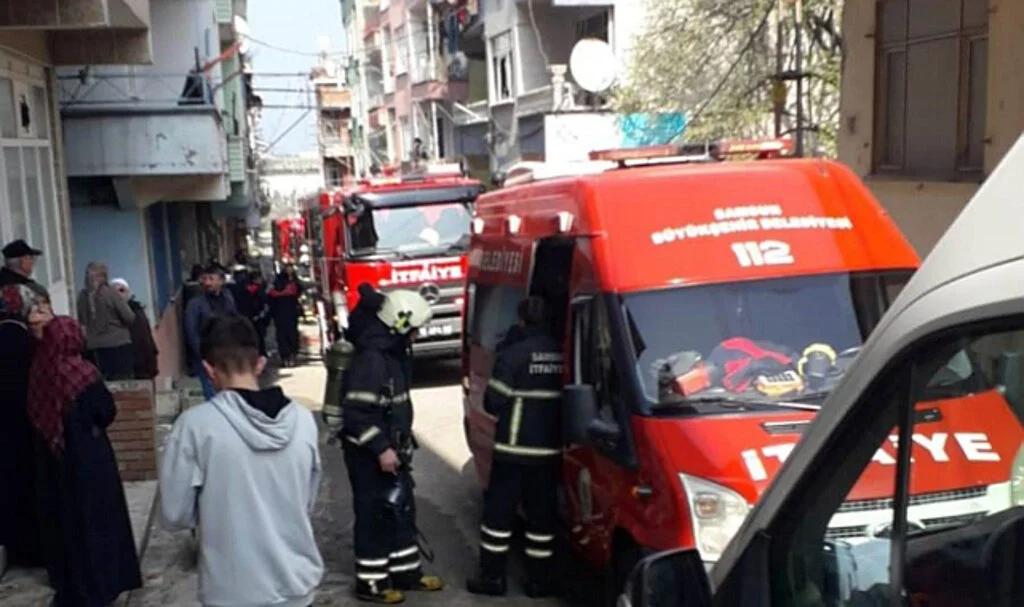 Samsun'da Yangında Can Pazarı: 2'si Bebek, 3 Ağır Yaralı