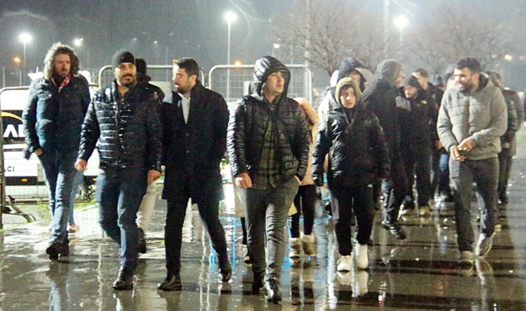 Samsunspor taraftarını yağmur da durdurmadı