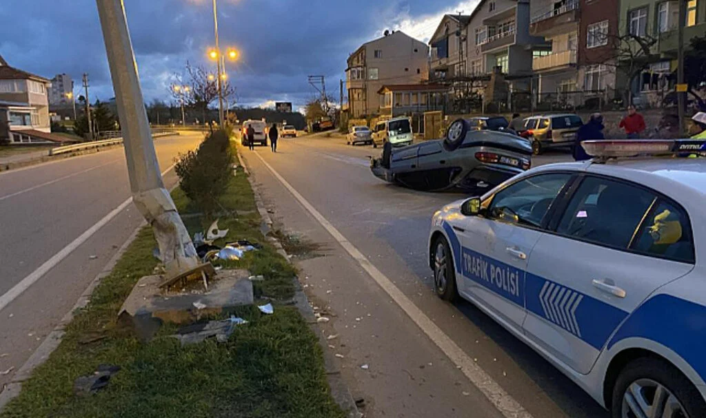 Sinop’ta Otomobil Takla Attı: 1 Yaralı