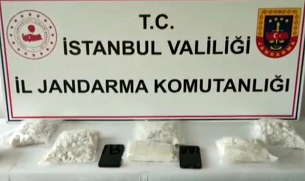 Stepne Lastiğin Altına Gizlenen 6 Kilo Uyuşturucu Ele Geçirildi