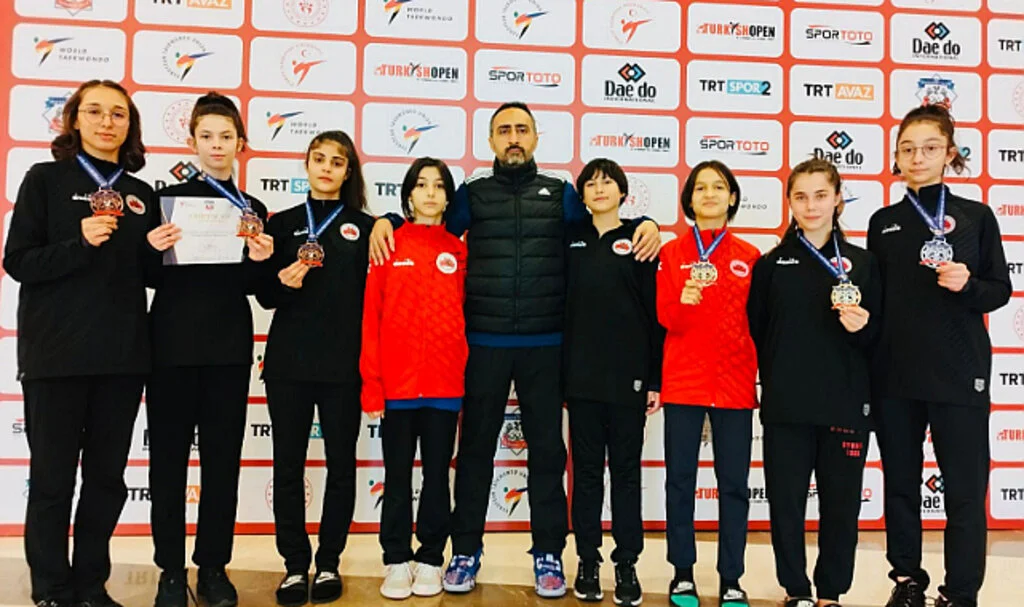 Terme Taekwondo Şampiyonaya Damga Vurdu